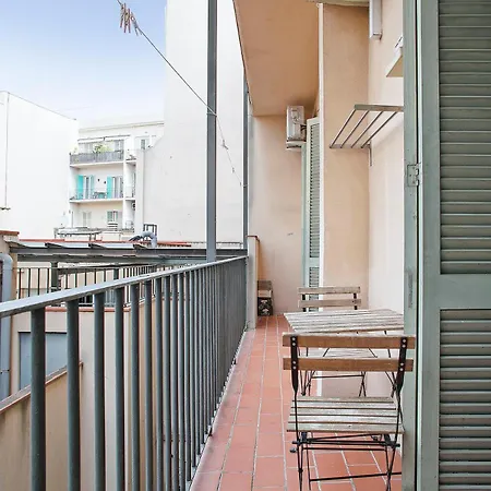 Beautiful Apartment In Las Ramblas Barcelona 6Pax Exterior photo