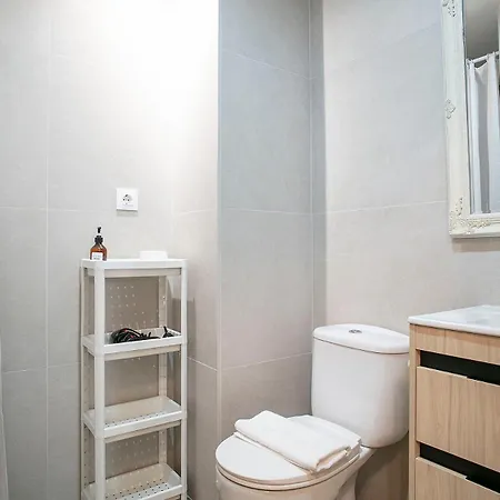 Beautiful Apartment In Las Ramblas Barcelona 6Pax Exterior photo